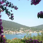 Family-friendly With Parking In Vinisce, 100 M² Apartament *
