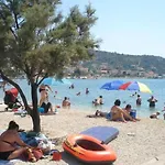 Family-friendly With Parking In Vinisce, 100 M² *