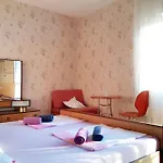 Apartament Family-friendly With Parking In Vinisce, 100 M²