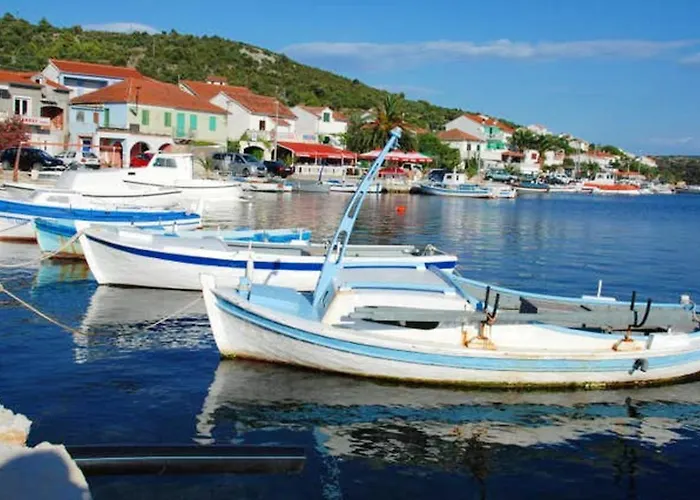 Apartament Family-friendly With Parking In Vinisce, 100 M² Vinišće