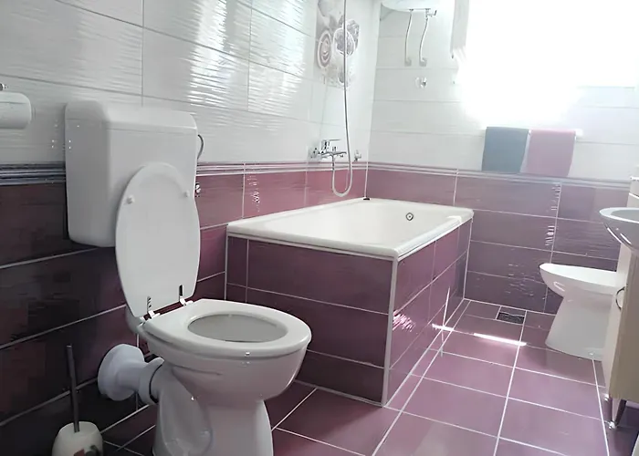Family-friendly With Parking In Vinisce, 100 M² Apartament Vinišće