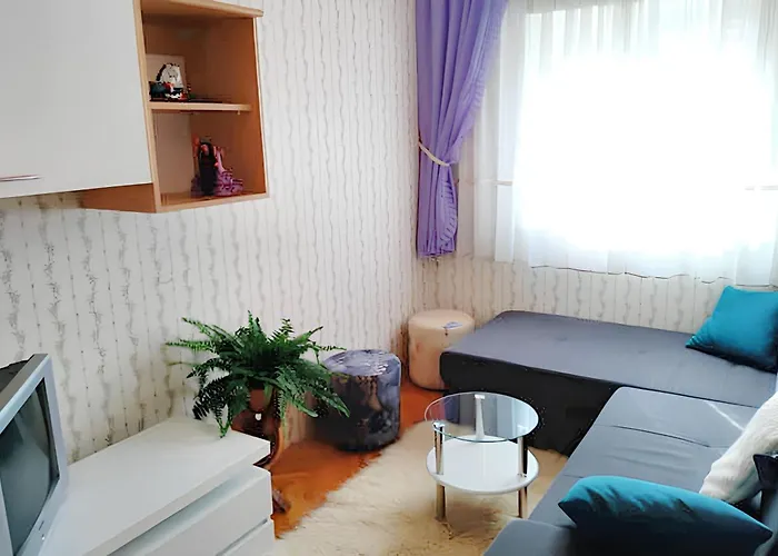 Family-friendly With Parking In Vinisce, 100 M² Apartament *