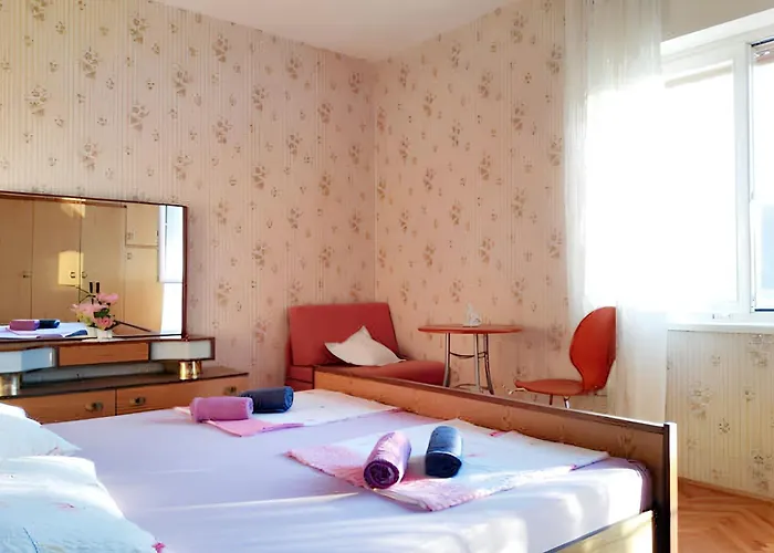 Apartament Family-friendly With Parking In Vinisce, 100 M²
